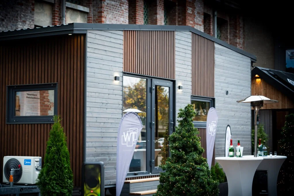 Mobilheim Tiny House DOUBLE LOFT mit Terrasse