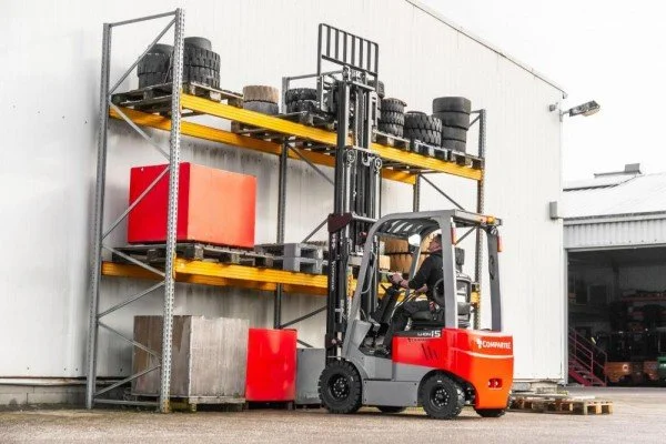 GE151 Lithium-Ionen-Gabelstapler – 1500 kg
